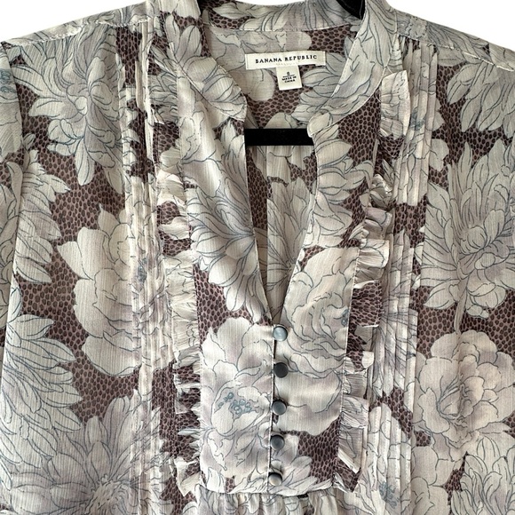 BANANA REPUBLIC | NWOT FLORAL RUFFLE PLEATED TUNIC TOP SPLIT FRONT | SMALL - Picture 2 of 9